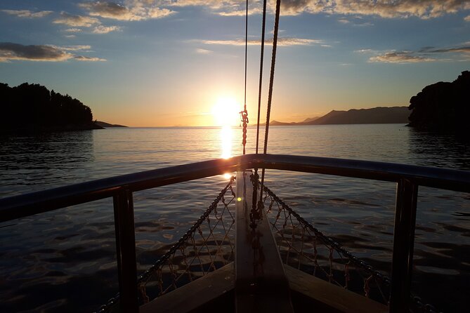 4h trip from Dubrovnik to the Elafiti islands with Atlantic 750 - Sunj beach, caves, and Lopud moments on the water