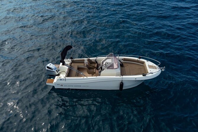 4h trip from Dubrovnik to the Elafiti islands with Atlantic 750 - Drinks, music through the speakers, and that private-feeling pace