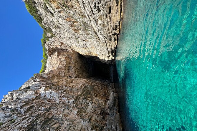 8h from Dubrovnik to the Elafiti islands with Quicksilver 675 boat - Guides Dominik and Loren: what you’re really paying for