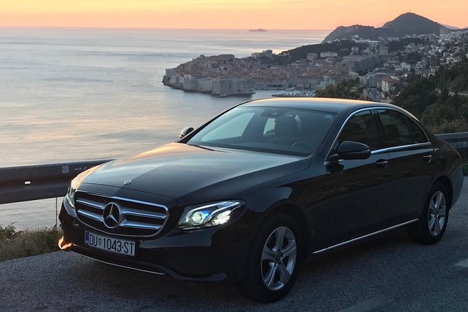 Airport Private Transfer Dubrovnik - Spot the driver fast, relax from minute one