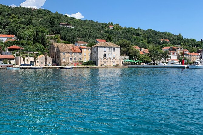 Blue Cave & Caves Small Group Tour – Dubrovnik’s Hidden Coastline - Snorkelling gear, music, and drinks: the onboard setup that actually matters