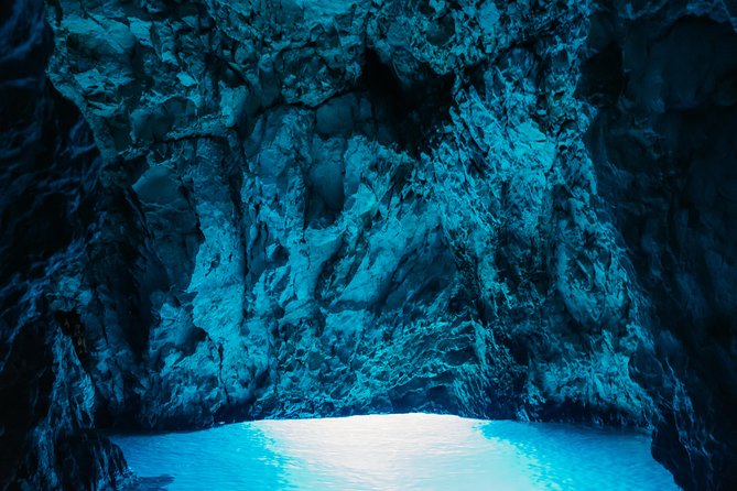 Blue Cave Small-Group Boat Tour from Dubrovnik - Stop 3: Blue Cave near Dubrovnik, light play you experience up close