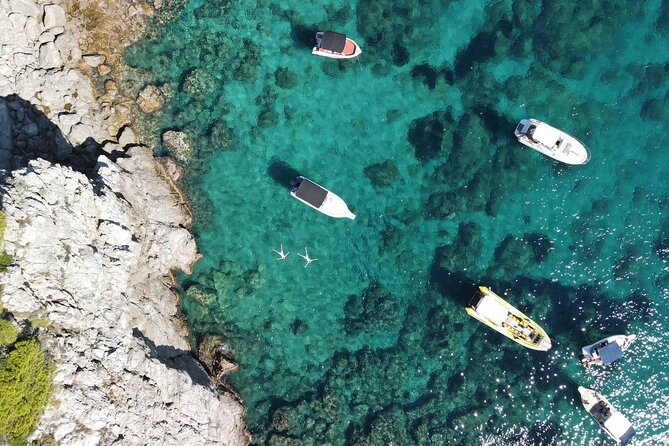 Blue & Green cave,Šunj beach - with drinks small group speedboat - How the Stops Are Timed (So You Don’t Feel Rushed)