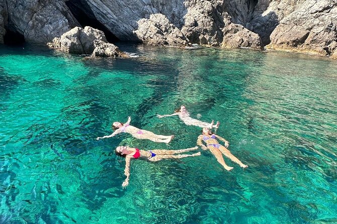 Blue & Green cave,Šunj beach - with drinks small group speedboat - Speedboat Comfort, Drinks, and the Snorkeling Gear Question