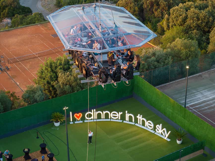 Dinner in the Sky Dubrovnik - The chef show up in the sky, plus the music and hosting