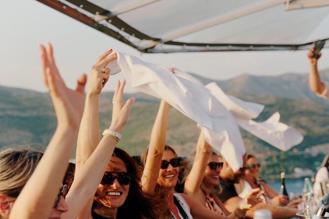 Dinner in the Sky Dubrovnik - Dine 50m above ground - Food and wine: why the meal feels like part of the show