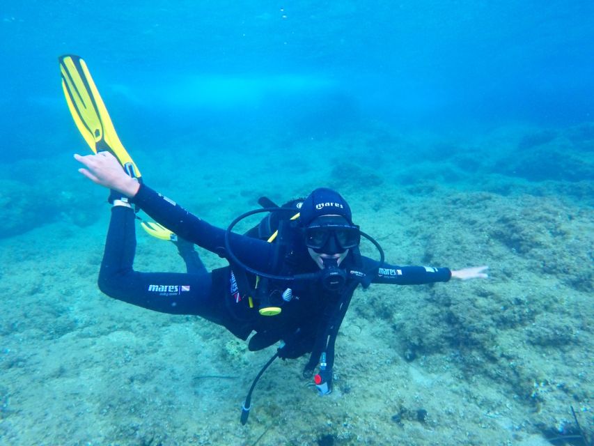 Dubrovnik 2-Hour Uncertified Divers Introductory Dive - The theory lesson and 45-minute briefing (where nervous energy turns into control)