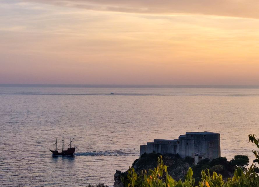 Dubrovnik: 2h Old Town Private Guided Tour - A realistic 2 hour route, from Ploce toward Pile