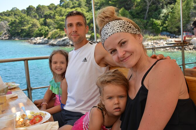 Dubrovnik: 3 Islands Boat Tour with Lunch & drinks(FR, ES, EN) - Kolocep (1 hour): hidden bays, village strolls, and a party-deck option