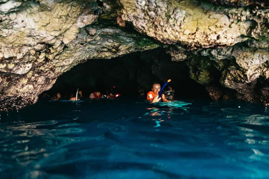 Dubrovnik: Blue Cave and Elafit Small Group Boat Exploration - Meeting point at Lapadska obala 4, plus how pickup usually works