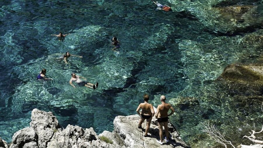 Dubrovnik: Blue Cave Tour with Panoramic Old Town View - Why Dubrovnik looks better when you leave the harbor
