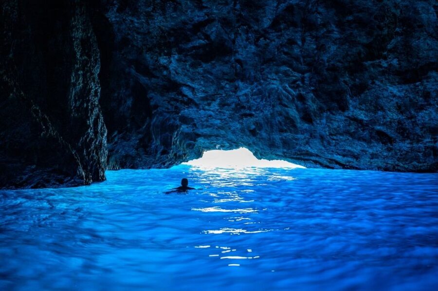 Dubrovnik: Blue & Green Caves Private Boat Tour with Drinks - GoPro and Photo Memories: Action Footage Without Stress