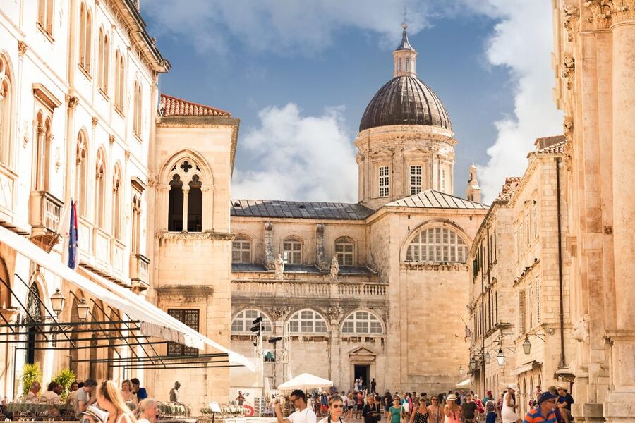 Dubrovnik: Cable Car, Walking Tour and City Walls Combo - Your Self-Guided Time in the Old Town: Explore With Confidence
