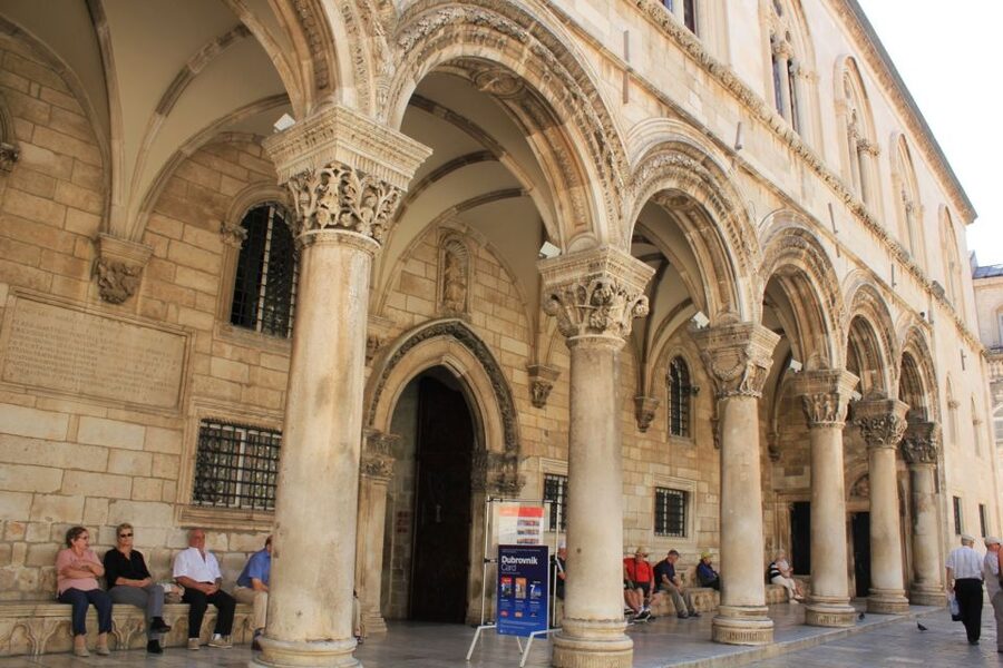 Dubrovnik: Cable Car, Walking Tour and City Walls Combo - Price and Logistics: Is $91 Good Value?