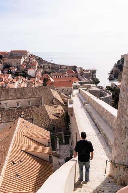 Dubrovnik: City Walls Guided Tour-Small Group Experience - Daily life on the walls: more than views and photos