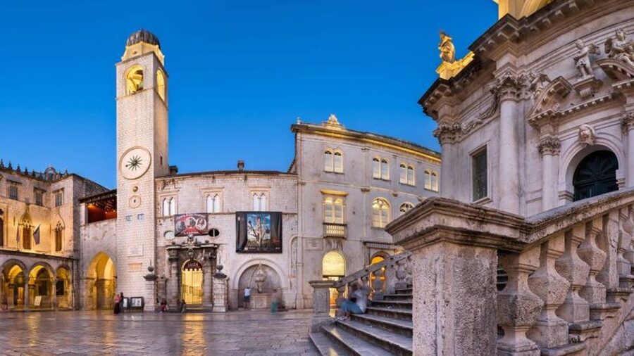 Dubrovnik: City Walls Private Guided Walking Tour - Wall Circuit Overview: 1,940 Meters and Six Fortresses
