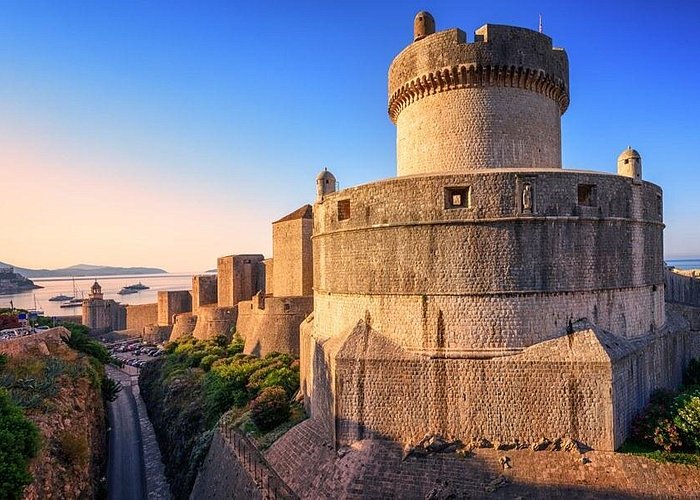 Dubrovnik City Walls Walking Tour (entrance ticket included) - City Walls time: where the views actually click
