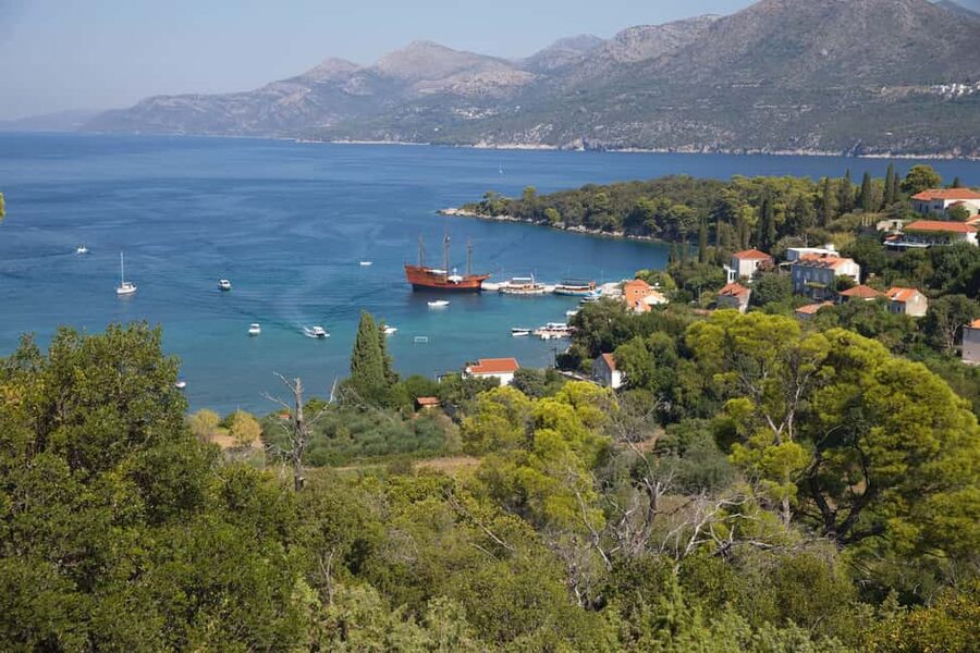 Dubrovnik: Elaphite Island Hopping Cruise on Karaka Ship - Onboard comfort and small rules that shape your day