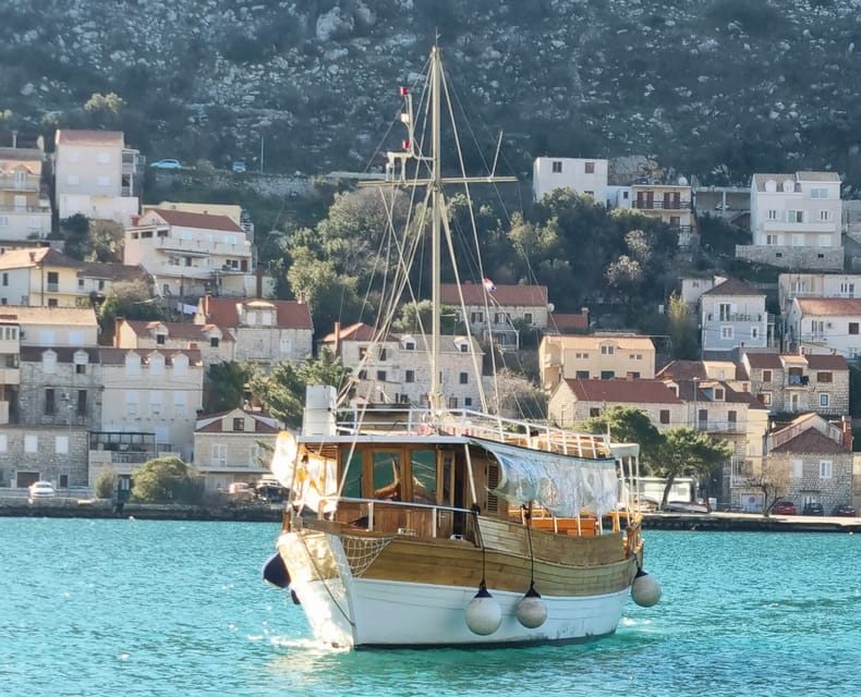 Dubrovnik: Elaphiti Islands Boat Cruise with Lunch & Drinks - Island Stops Explained: Lopud, Sipan, and Kolocep