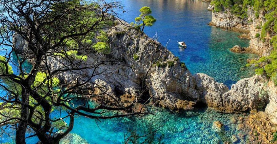 Dubrovnik: Elaphiti Islands Day Trip with Lunch - Meeting the Emili at 08:45: simple logistics for a smooth start