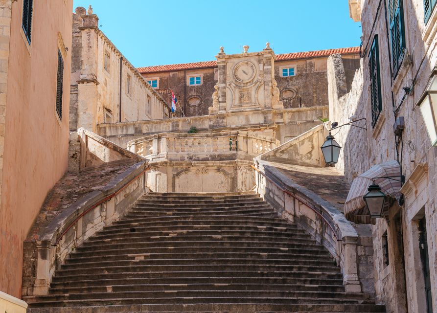 Dubrovnik: Epic Game of Thrones Tour + Lokrum & Saver Option - Timing, Walking, and Smart Photo Moves