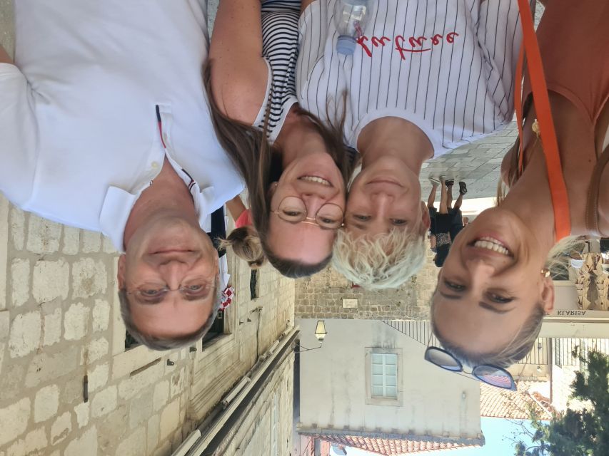 Dubrovnik: Explore Dubrovnik Old Town Walking Tour - Guide Styles, Languages, and What People Remember