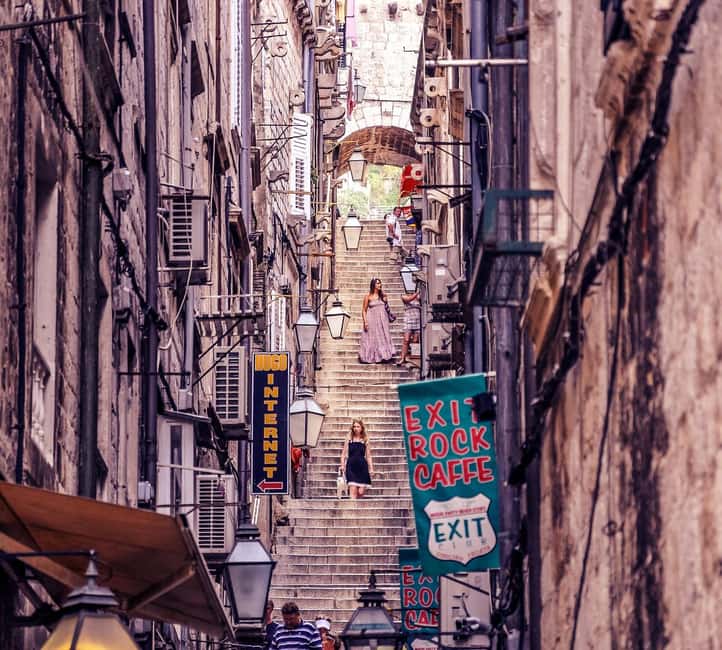 Dubrovnik for Kids: A Playful Family Walking Tour Experience - The Route From Brsalje ul. 2 to Luza Square, and How It Feels
