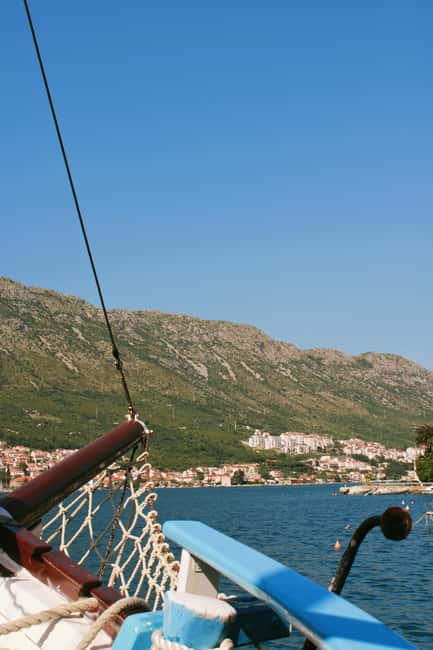 Dubrovnik: Full-Day Blue Cave & Elaphiti Islands Boat Tour - Getting on board at Lapadska Obala, then settling in for 8 hours