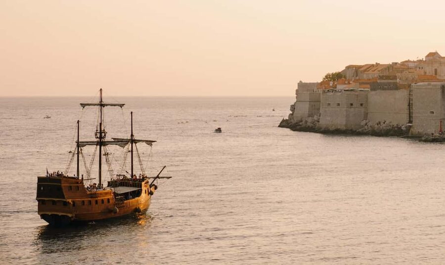Dubrovnik: Galleon Sunset Cruise with a Live Guide & Drink - Stepping aboard Galleon Tirena: the 16th-century feel starts immediately