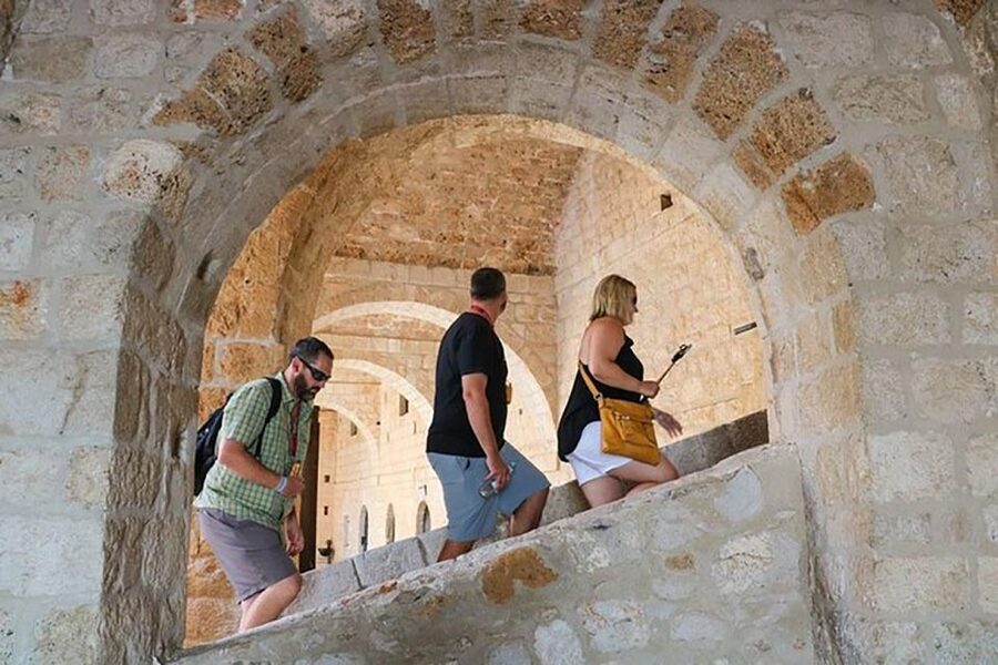 Dubrovnik: Game of Thrones and City Walls Walking Tour - Where you start at Pile Square, and why it matters