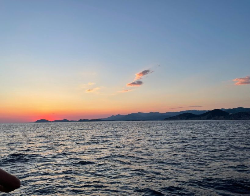 Dubrovnik: Golden Hour Sunset Cruise - A simple one-hour cruise that still feels complete