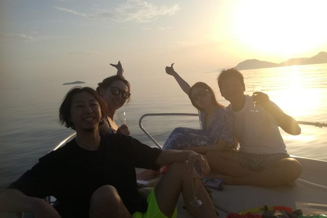 Dubrovnik: Golden Hour Sunset Cruise with Drinks - Drinks and Wi-Fi on Board: Nice Extras, Not a Full Meal