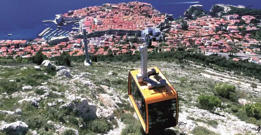 Dubrovnik: Group Sightseeing Tour with Stunning Views - Ombla River Stop: Drinking Water, Scenic Quiet, and a Famous Claim