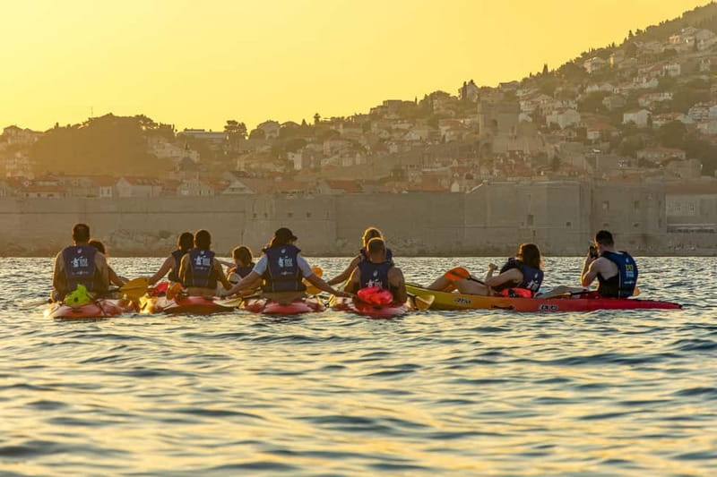 Dubrovnik: Guided Sunset Sea Kayaking with Snacks and Wine - Learning to paddle in a double kayak without feeling behind