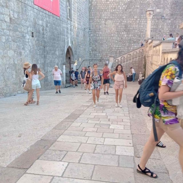 Dubrovnik: Historical Tour with Game of thrones details - What to bring for a smooth two-hour walk