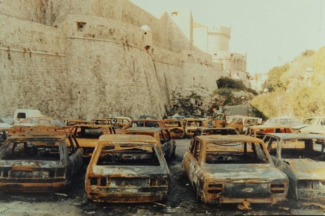 Dubrovnik Homeland War Private Tour - Luza Square and Sponza Palace: the memorial room is the heart of it