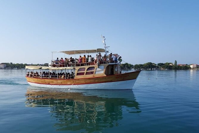 Dubrovnik Islands Boat Tour with Lunch and Unlimited Drinks - Island Stop Three: Šipan, Castles, and a More Old-World Feel