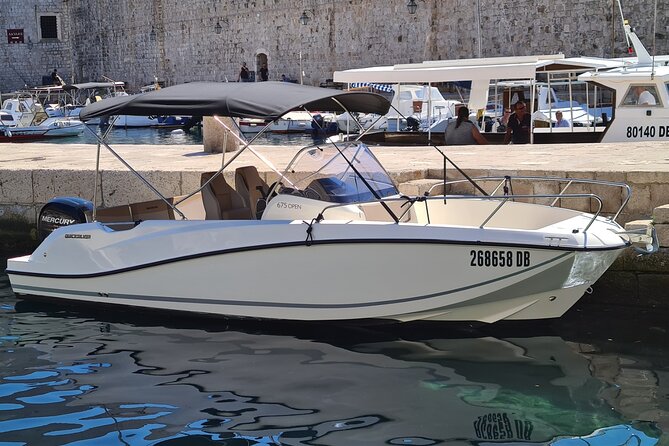 Dubrovnik Kayak Rental on Banje Beach - What to Pack (So Your Kayak Ride Does Not Turn Into a Suffering Session)
