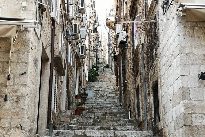 Dubrovnik Old City Walls Private Tour - Fort Bokar and seaside walls: the sea keeps telling the story