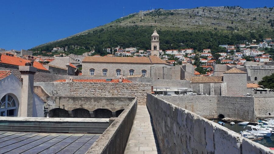 Dubrovnik: Old Town & City Walls Guided Tours Combo - City walls at last: the full route and how the defensive story clicks