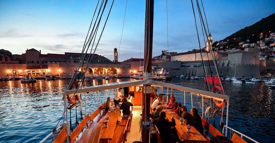 Dubrovnik: Old Town Cruise with Lunch - Key highlights you’ll care about