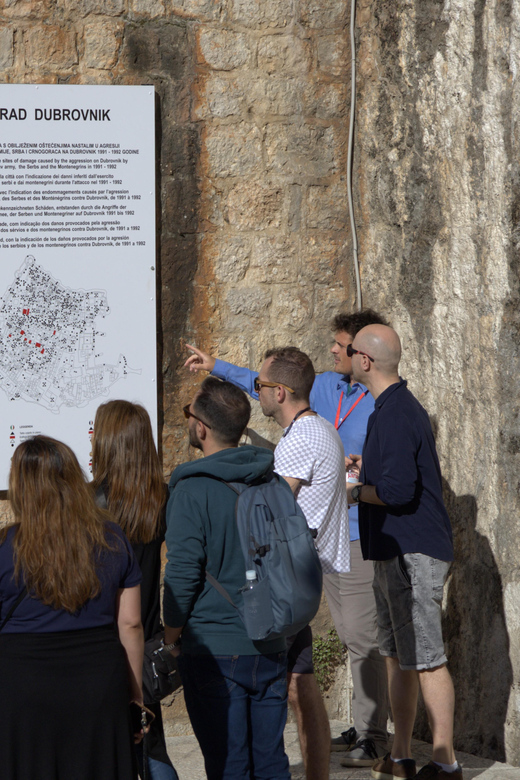 Dubrovnik Old Town: Easy paced and accessible History tour - Meeting at TIC Dubrovnik and starting by Onofrio’s Fountain
