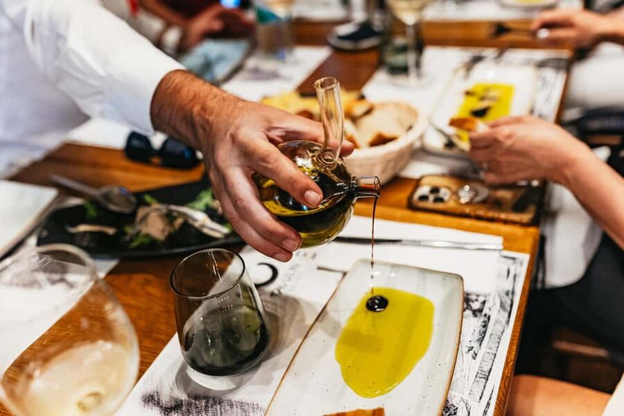 Dubrovnik: Old Town Food Tour - First Bites Around Stradun: Snacks That Set the Tone