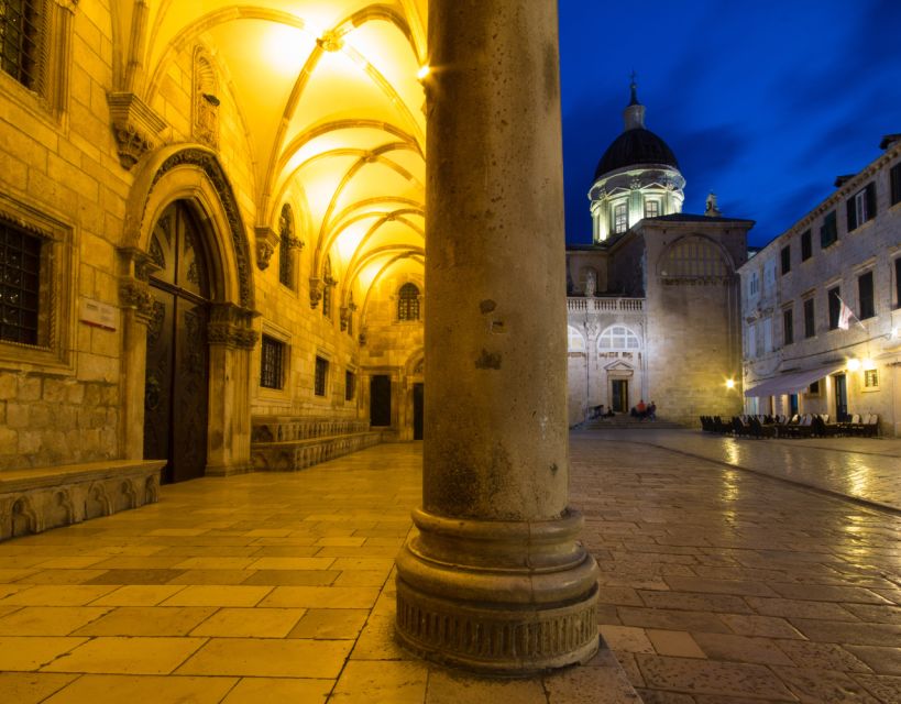 Dubrovnik: Old Town Highlights Guided Evening Walking Tour - Why Stradun at Night Feels Different