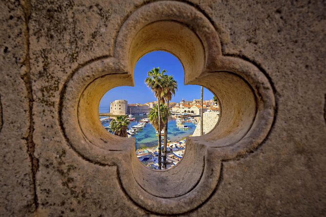 Dubrovnik Old Town Walking Tour with Audioguide - Gundulićeva Poljana Market: a quick taste of everyday Dubrovnik