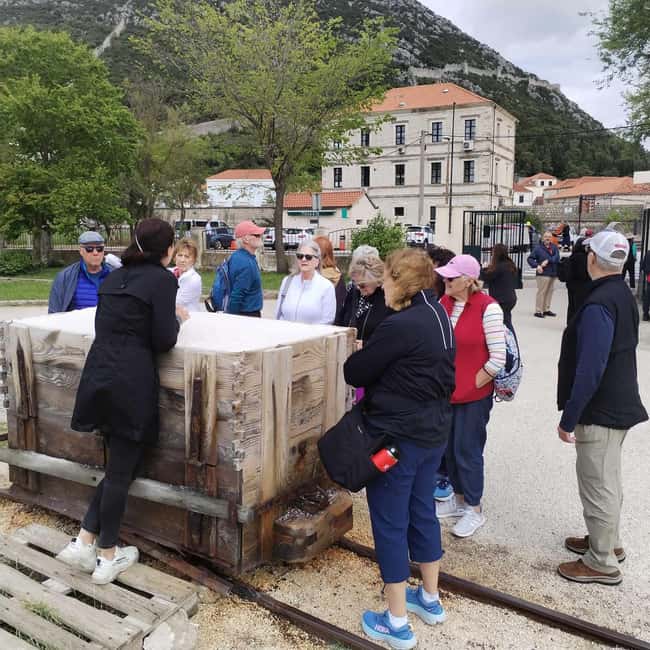 Dubrovnik: Oyster, Mussles, and Wine Tasting Tour in Ston - Pairing With Croatian Wine on Pelješac