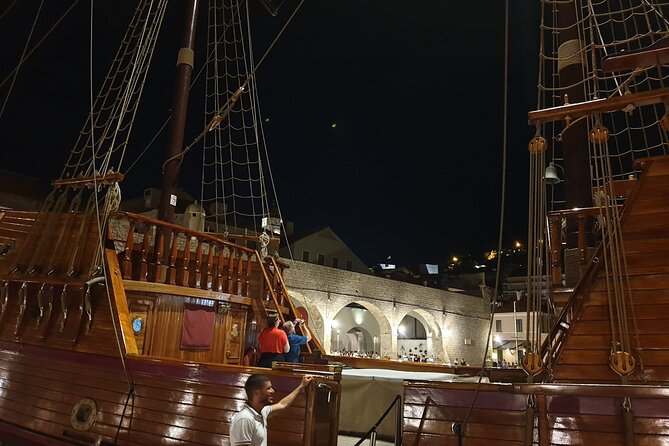 Dubrovnik Panoramic Night Cruise with Karaka - Getting on Karaka at Mali Muo, without the stress