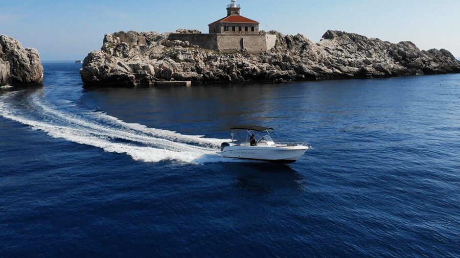 Dubrovnik: Private Boat Island Tour - Lopud: where the break turns into the best meal stop