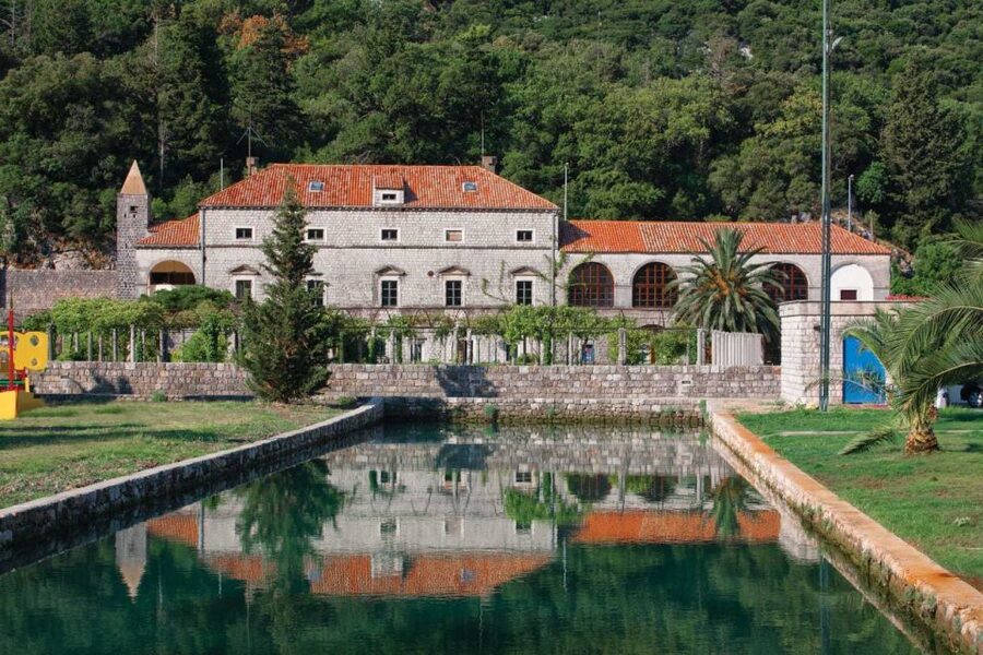 Dubrovnik: Private Cooking Experience with Wine Tasting - From Dubrovnik Countryside Views to Mount Srđ, in One Smooth Private Day