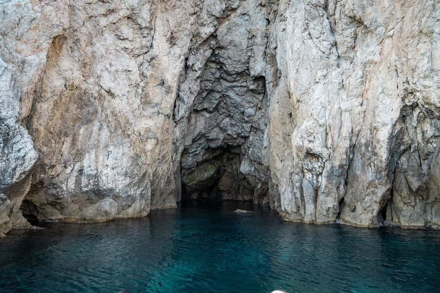 Dubrovnik: Private speedboat tour of Elafiti islands - Kolocep first: Blue Cave swim, cave passages, and island foot time